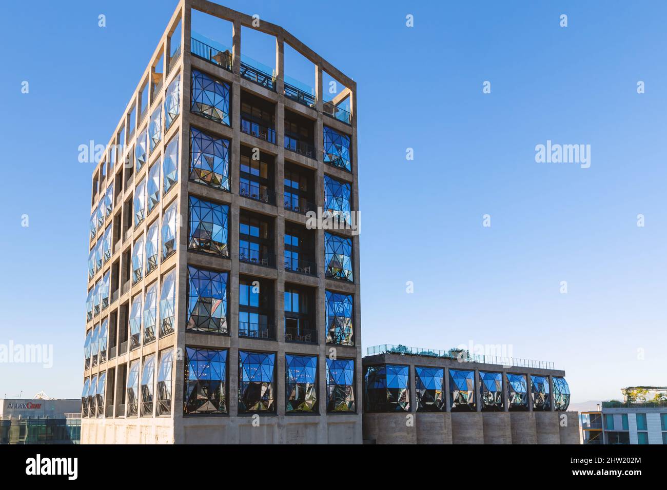 Cape Town, Afrique du Sud, 26th février - 2022: Silo ancien grain transformé en appartements et galerie d'art. Banque D'Images