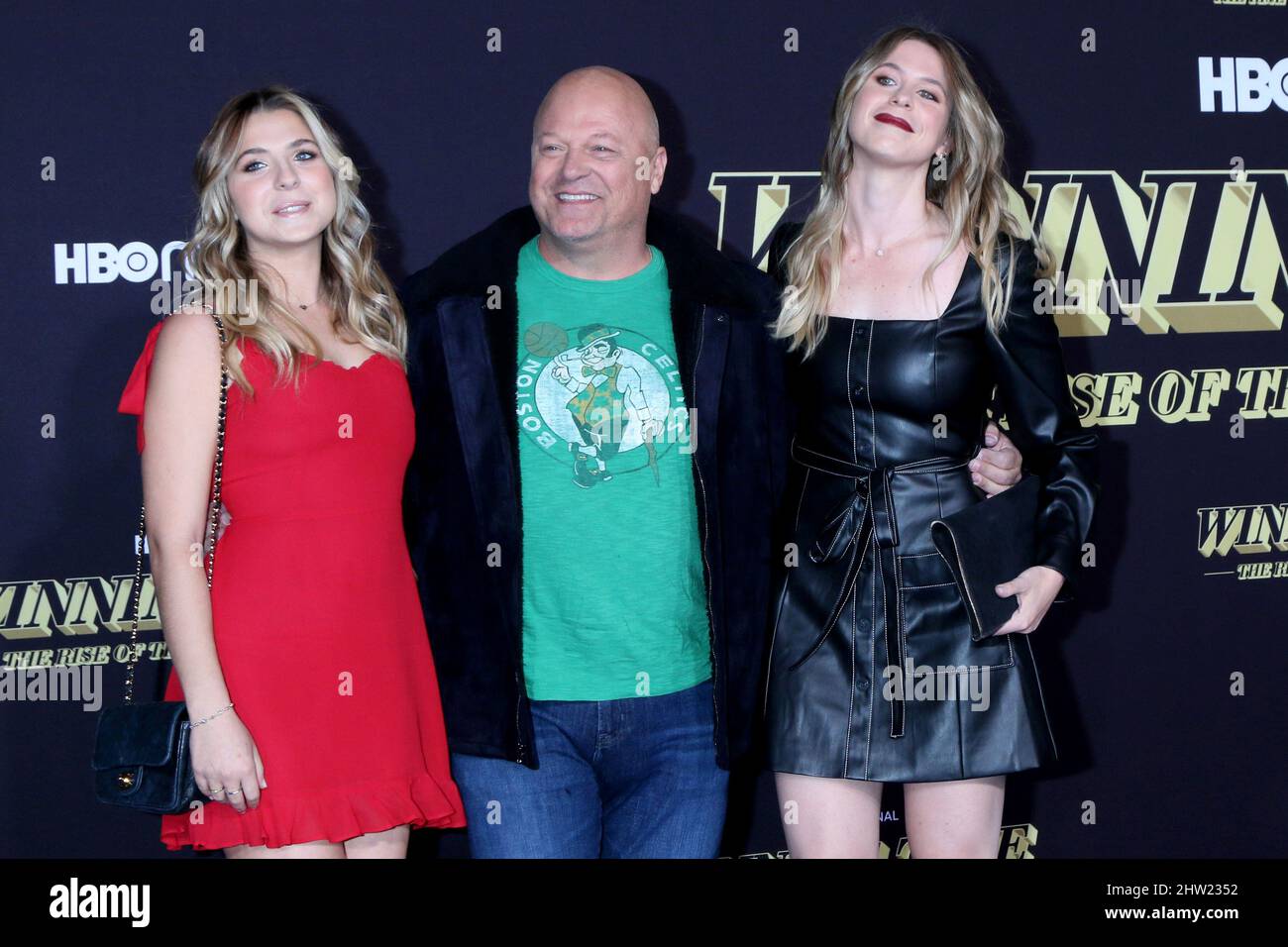 Los Angeles, États-Unis. 02nd mars 2022. LOS ANGELES - 2 MARS : Chiklis d'automne, Michael Chiklis, Odessa Chiklis au moment du gain - la montée de la dynastie des Lakers LA première à l'hôtel Ace le 2 mars 2022 à Los Angeles, CA (photo par Katrina Jordan/Sipa USA) crédit: SIPA USA/Alay Live News Banque D'Images