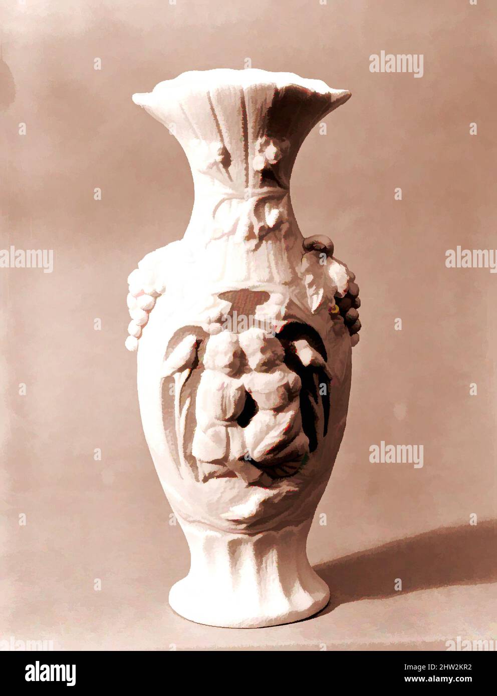 Art inspiré par vase, 1830–70, probablement fabriqué à Bennington, Vermont, États-Unis, américain, porcelaine mariale, H. 8 po (20,3 cm), céramique, oeuvres classiques modernisées par Artotop avec une touche de modernité. Formes, couleur et valeur, impact visuel accrocheur sur l'art émotions par la liberté d'œuvres d'art d'une manière contemporaine. Un message intemporel qui cherche une nouvelle direction créative. Artistes qui se tournent vers le support numérique et créent le NFT Artotop Banque D'Images