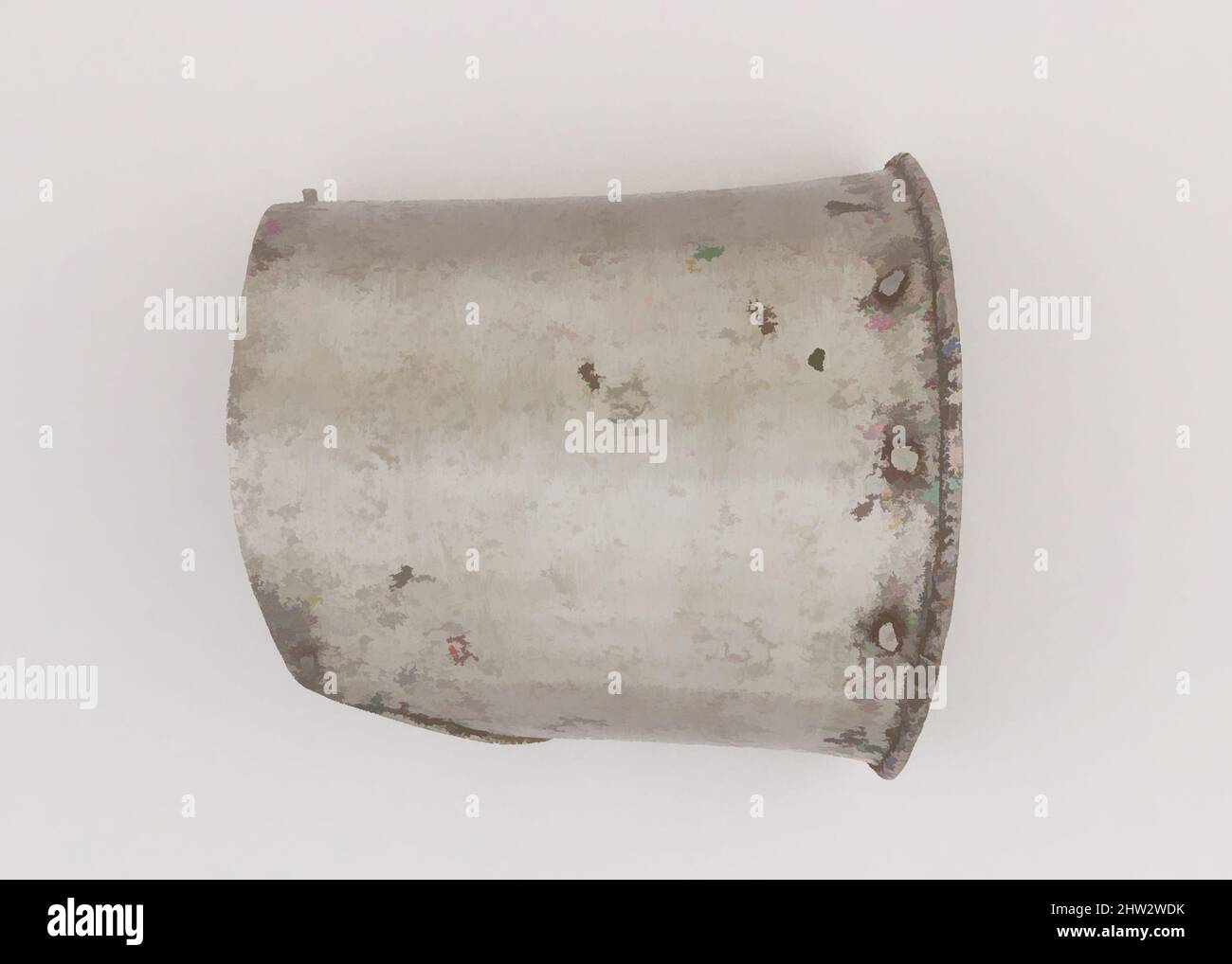 Art inspiré par la défense du bras supérieur (Rerebrace), env. 1430–40, italien, acier, H. 5 1/2 po. (14 cm) ; avec 3 7/16 po (8,7 cm) ; D. 5 po (12,7 cm) ; poids 8,2 oz (232,5 g), pièces d'armure, œuvres classiques modernisées par Artotop avec une touche de modernité. Formes, couleur et valeur, impact visuel accrocheur sur l'art émotions par la liberté d'œuvres d'art d'une manière contemporaine. Un message intemporel qui cherche une nouvelle direction créative. Artistes qui se tournent vers le support numérique et créent le NFT Artotop Banque D'Images