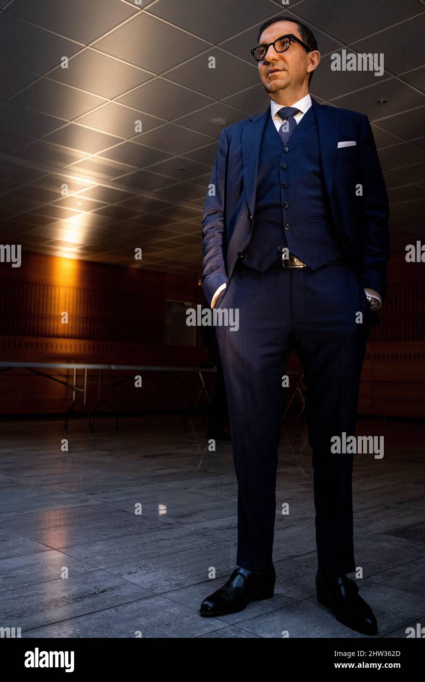 Jean Messiha participant à la campagne présidentielle d'Eric Zemmour, réunion de soutien pour la Reconquete. Jean Messiha est un économiste, homme politique et ancien haut fonctionnaire français d'origine égyptienne. Saint-Brieuc, Bretagne, France. Banque D'Images