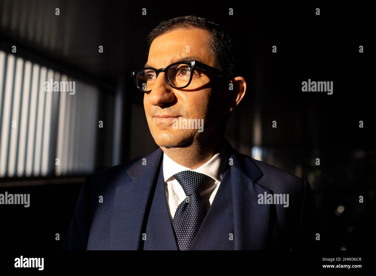 Jean Messiha participant à la campagne présidentielle d'Eric Zemmour, réunion de soutien pour la Reconquete. Jean Messiha est un économiste, homme politique et ancien haut fonctionnaire français d'origine égyptienne. Saint-Brieuc, Bretagne, France. Banque D'Images