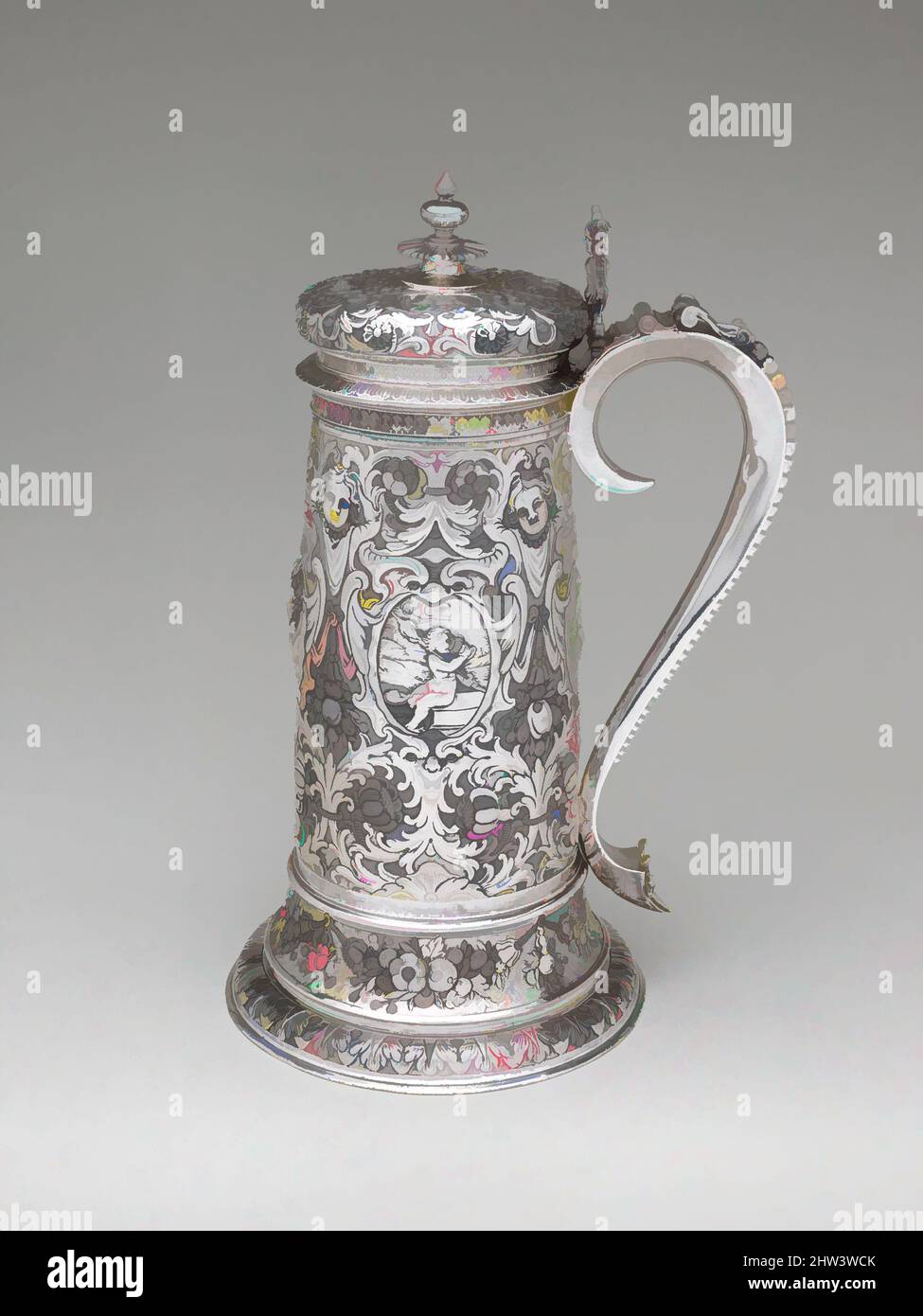 Art inspiré par Flagon (un de deux), attribué à Richard Blackwell II (Britannique, active ca. 1646–1670), 1646–47, British, London, Silver Gilt, Total (confirmé) : 14 × 9 1/4 × 7 1/4 po, 58 oz. 5 l/h (35,6 × 23,5 × 18,4 cm, 1,8 kg), Metalwork-Silver, attribué à Richard, œuvres classiques modernisées par Artotop avec une touche de modernité. Formes, couleur et valeur, impact visuel accrocheur sur l'art émotions par la liberté d'œuvres d'art d'une manière contemporaine. Un message intemporel qui cherche une nouvelle direction créative. Artistes qui se tournent vers le support numérique et créent le NFT Artotop Banque D'Images