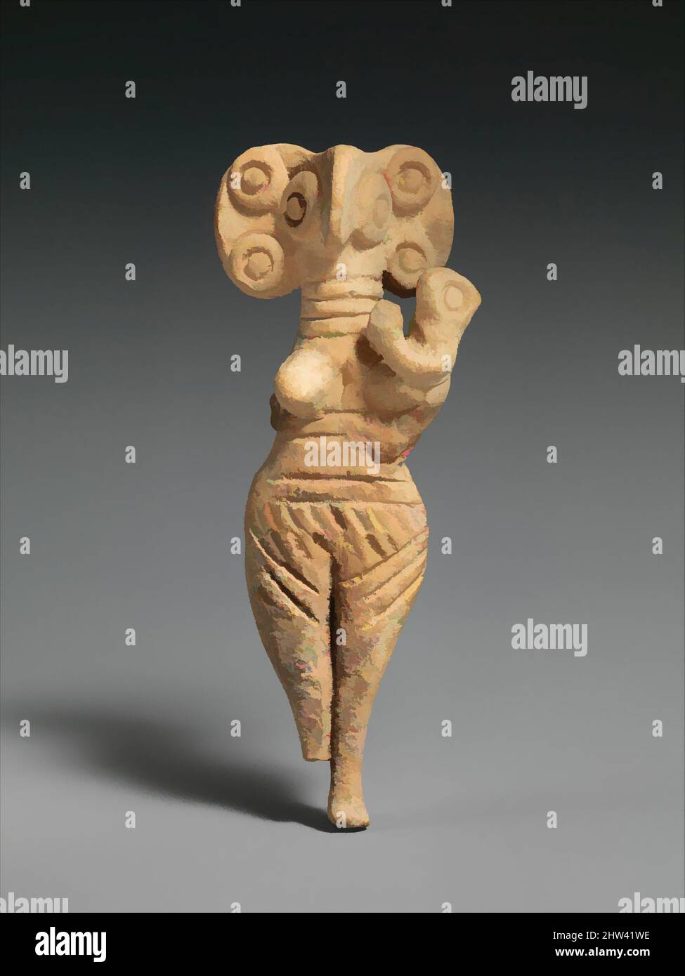 Art inspiré par la statuette en terre cuite de la femme avec le visage d'oiseau, Chypre tardif II, ca. 1450–1200 C.-B., chypriote, terre cuite; fait à la main, H. 5 3/16 po. (13,21 cm), terracottas, la statuette est faite à la main et solide et a une surface rasée. Elle tient un bébé dans son bras gauche. Ce, les œuvres classiques modernisées par Artotop avec un peu de modernité. Formes, couleur et valeur, impact visuel accrocheur sur l'art émotions par la liberté d'œuvres d'art d'une manière contemporaine. Un message intemporel qui cherche une nouvelle direction créative. Artistes qui se tournent vers le support numérique et créent le NFT Artotop Banque D'Images