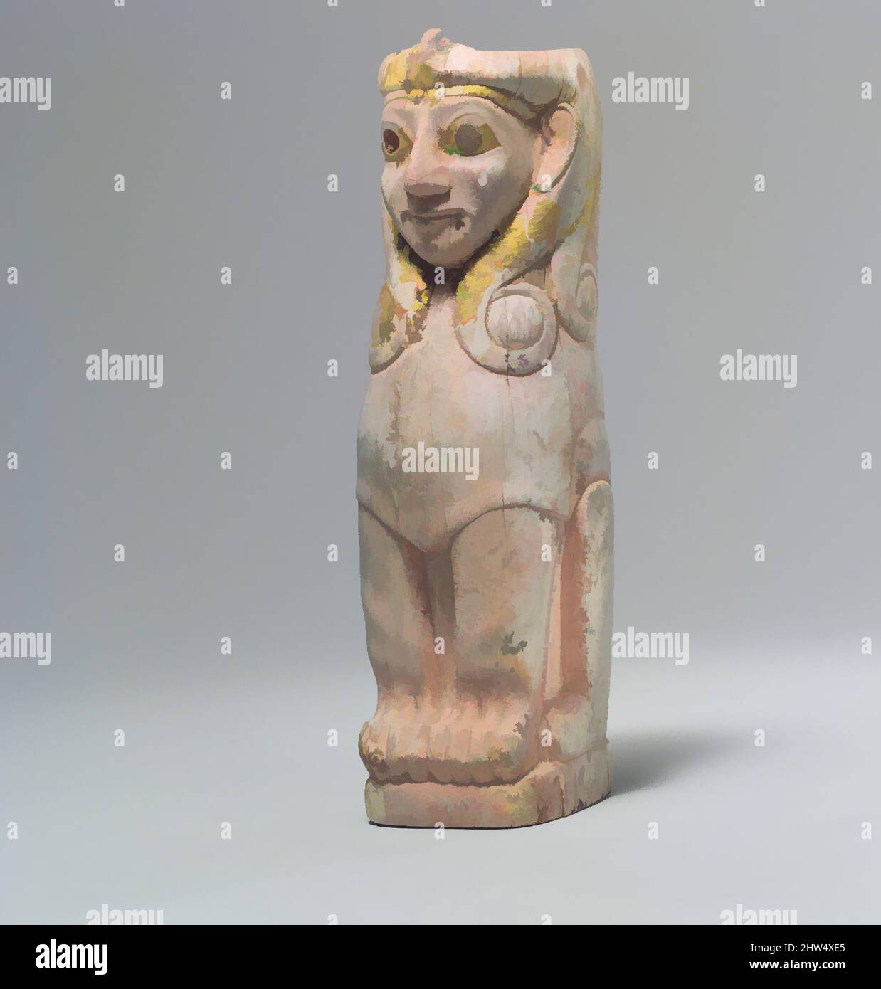 Art inspiré par le support de mobilier : sphinx femelle avec des boucles de style Hathor, colonie d'âge de bronze moyen–Old Assyrian Trading Colony, ca. 18th siècle av. J.-C., Anatolie, probablement d'Atemhöyük, ancienne colonie de traite assyrienne, Ivoire (Hippopotamus), feuille d'or, H. 5 x W. 4 1/8 po. (12,7 x 10,4 cm), Ivory/, œuvres classiques modernisées par Artotop avec une touche de modernité. Formes, couleur et valeur, impact visuel accrocheur sur l'art émotions par la liberté d'œuvres d'art d'une manière contemporaine. Un message intemporel qui cherche une nouvelle direction créative. Artistes qui se tournent vers le support numérique et créent le NFT Artotop Banque D'Images