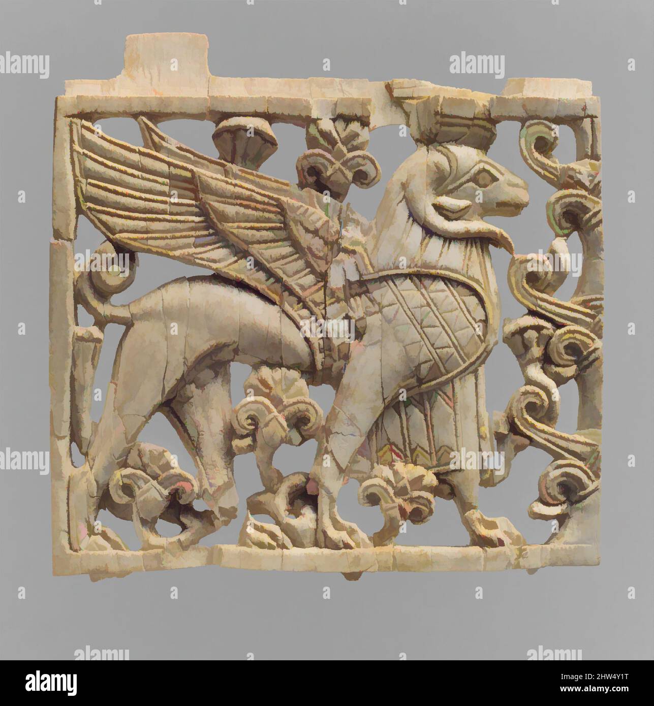 Art inspiré par la plaque de meubles ajourés avec un striding, à tête de vérin sphinx, Neo-Assyrian, ca. 9th–8th siècle av. J.-C., Mésopotamie, Nimrud (ancien Kalhu), Assyrien, Ivoire, H. 3 1/16 x W. 3 1/8 x D. 5/16 po. (7,8 x 8 x 0,8 cm), ivoire / reliefs d'os, Un sphinx à tête de bélier, un fantastique, des œuvres classiques modernisées par Artotop avec une touche de modernité. Formes, couleur et valeur, impact visuel accrocheur sur l'art émotions par la liberté d'œuvres d'art d'une manière contemporaine. Un message intemporel qui cherche une nouvelle direction créative. Artistes qui se tournent vers le support numérique et créent le NFT Artotop Banque D'Images