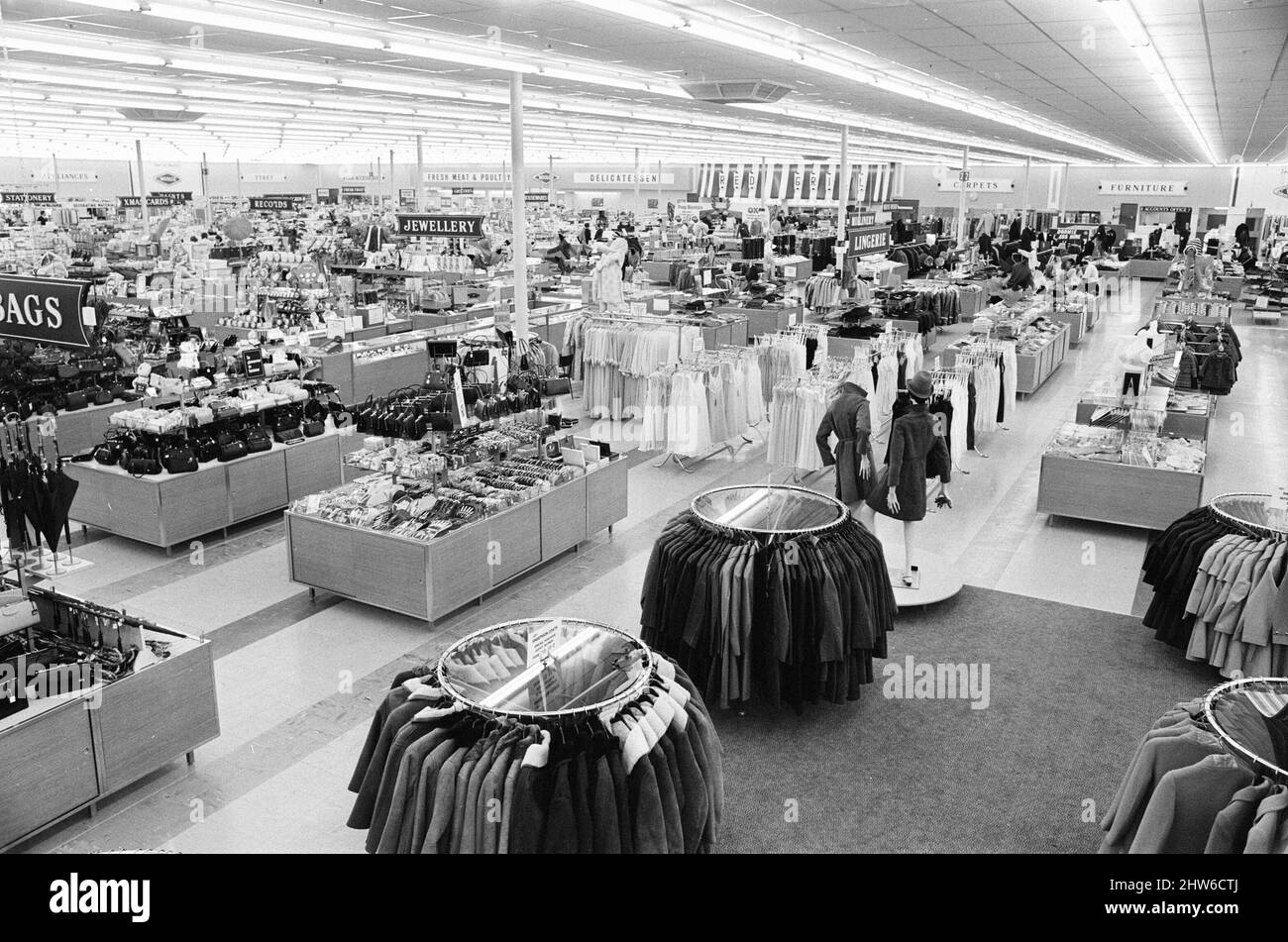 Woolco Department Store, Oadby Hall, Leicestershire, lundi 9th octobre 1967. Banque D'Images