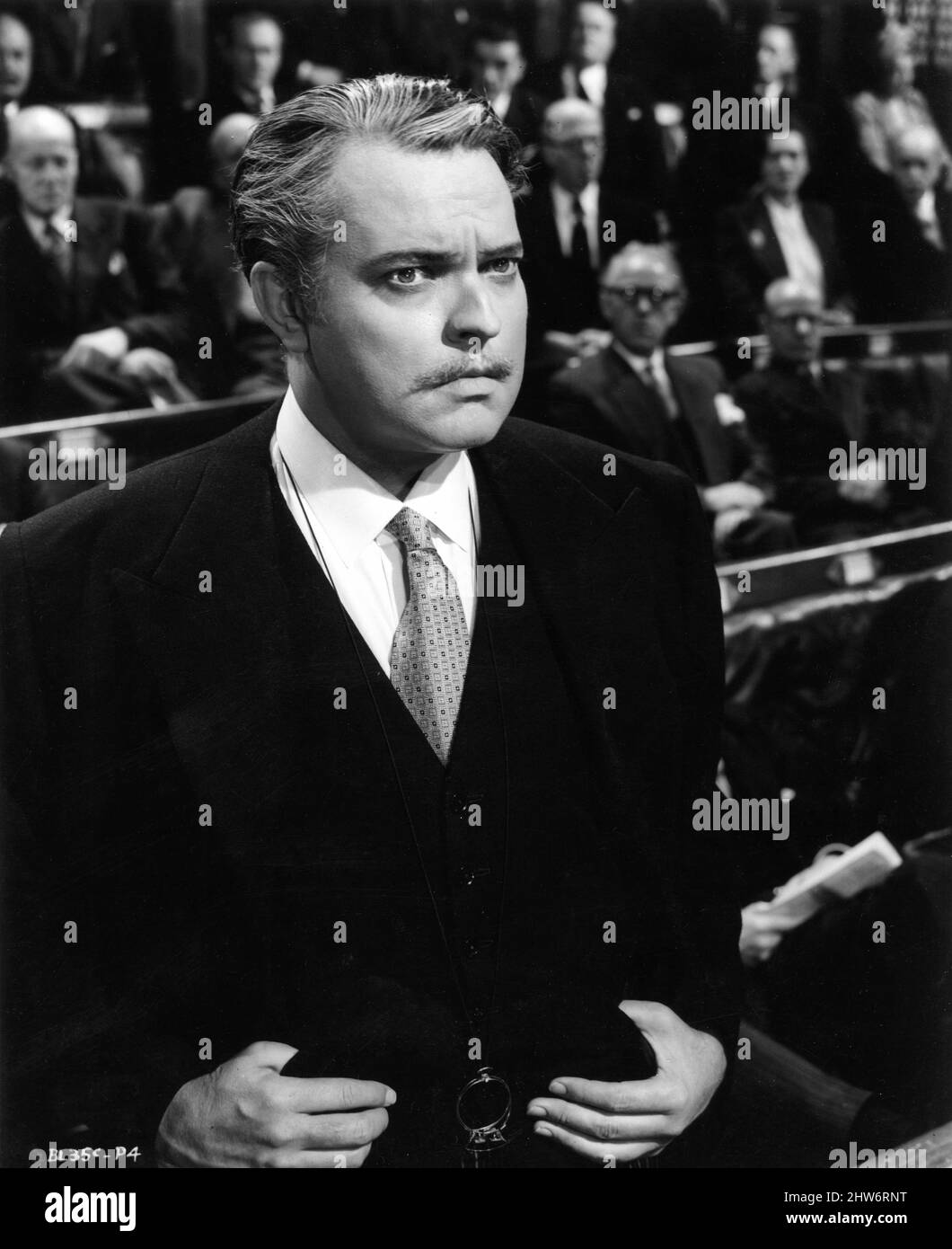 ORSON WELLES dans le segment Lord Mountdrago de TROIS CAS DE MEURTRE 1955 réalisateur GEORGE MORE O'FERRELL Story W. Somerset Maugham Wessex film Productions / London film productions Banque D'Images