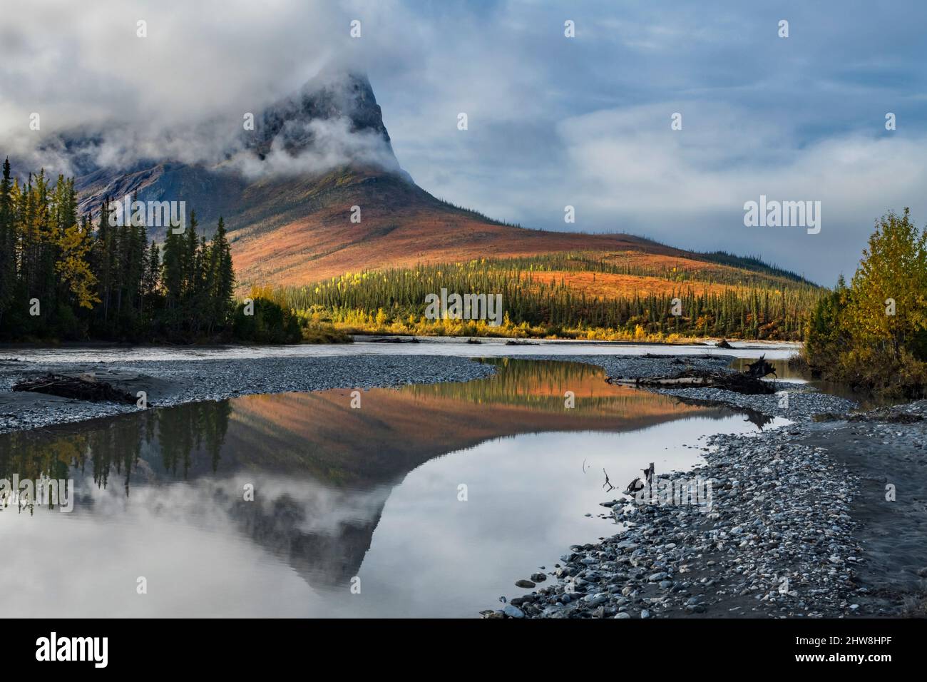 Mont Sukakpak, montagnes de la chaîne Brooks, Arctique, Alaska Banque D'Images