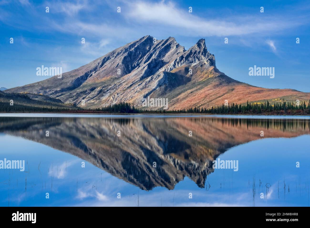 Mont Sukakpak, montagnes de la chaîne Brooks, Arctique, Alaska Banque D'Images