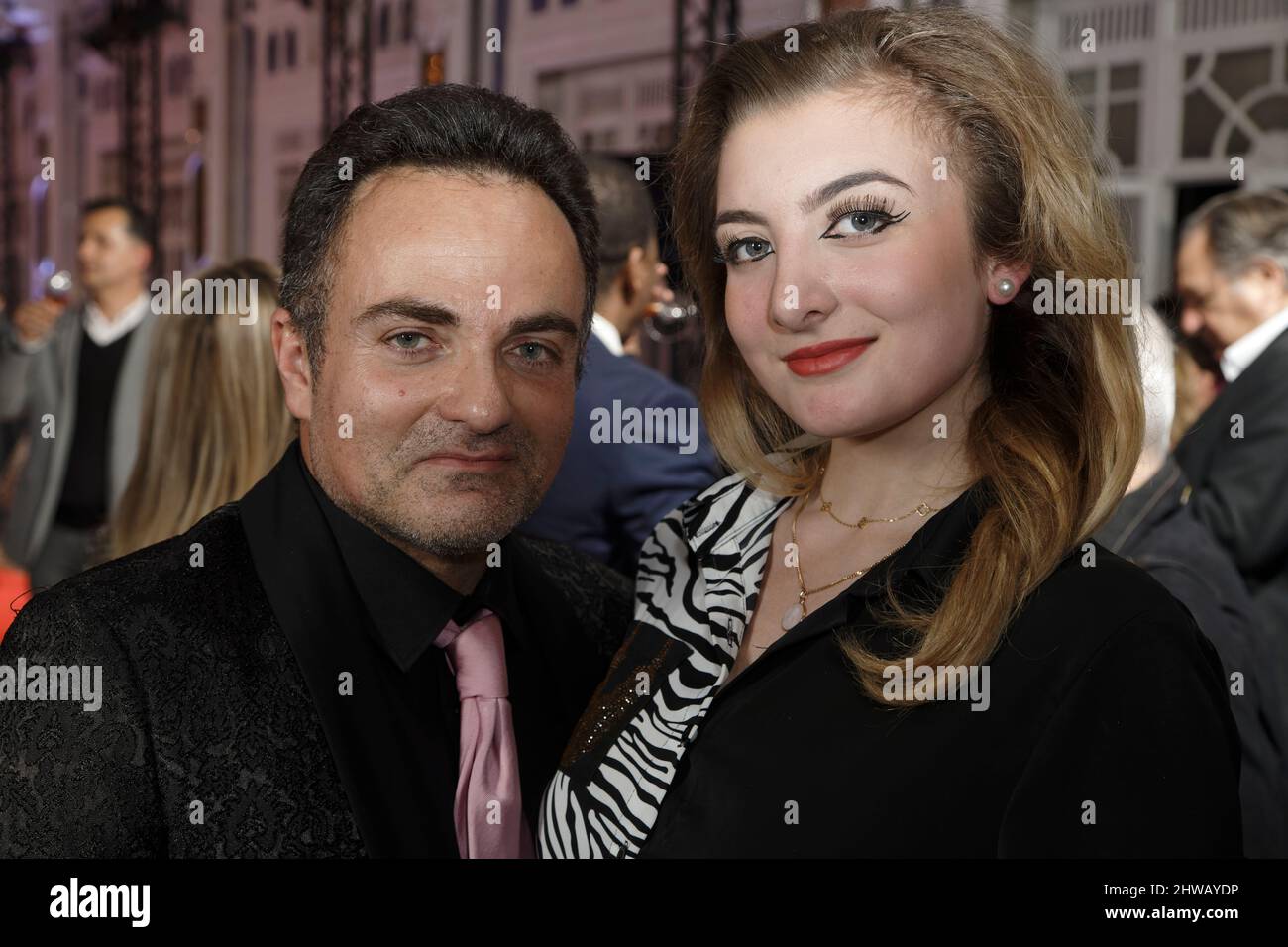 Paris, France. 03 mars 2022. Laurent Amar et Jade-Inès Bricard assistent au défilé Grace Moon « Fashion Show » dans le cadre de la Fashion week de Paris Banque D'Images