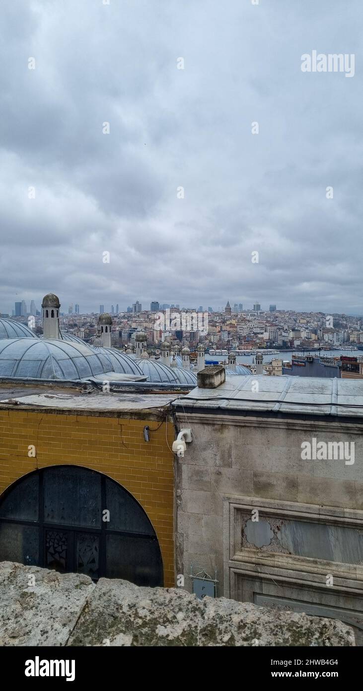 Vue sur la Mosquée Suleymaniye Suleymaniye Camii . Silhouettes de la mosquée Suleymaniye à Istanbul. Architecture ottomane Banque D'Images