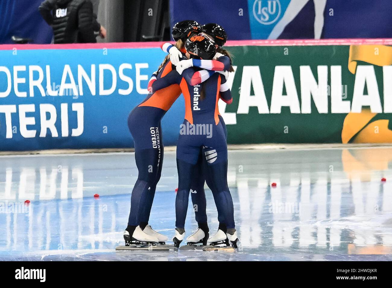 HAMAR, NORVÈGE - MARS 5 : Femke Kok des pays-Bas, Jutta Leerdam des ...