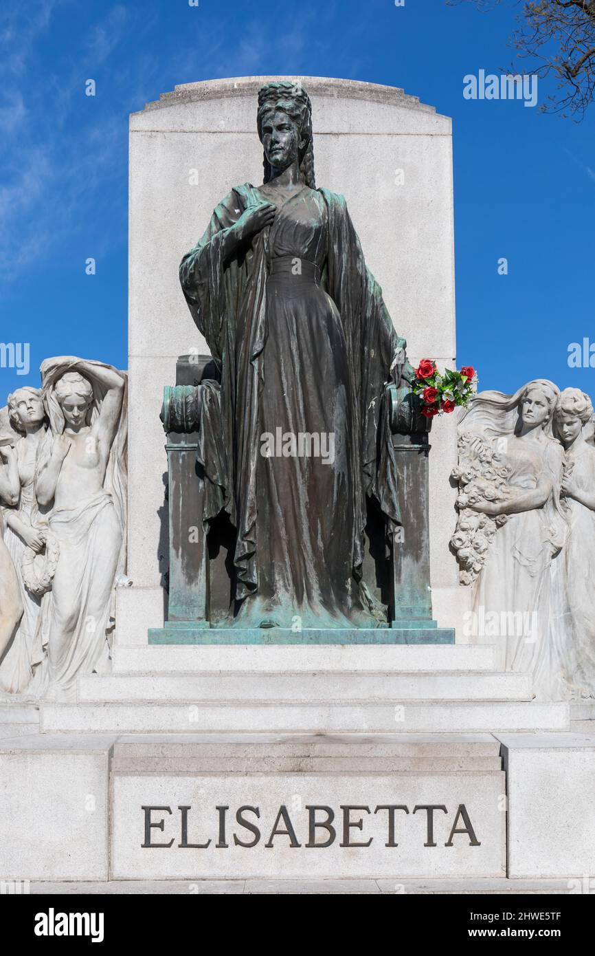 Monument à l'impératrice Elisabeth d'Autriche (surnommée Sisi) à Trieste, Italie Banque D'Images