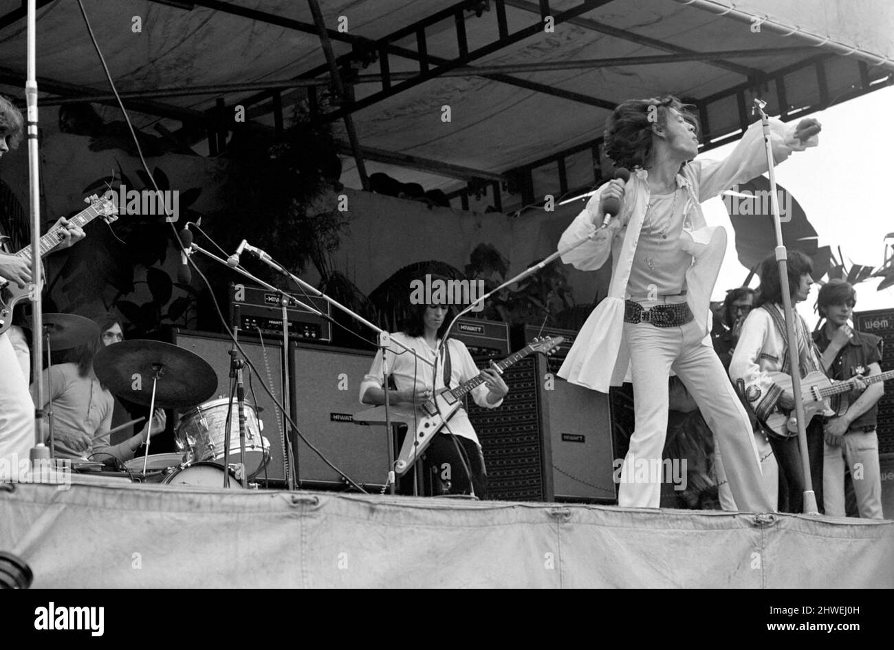 The Rolling Stones sur scène lors de leur concert gratuit à Hyde Park à Londres le 5th juillet 1969 Banque D'Images