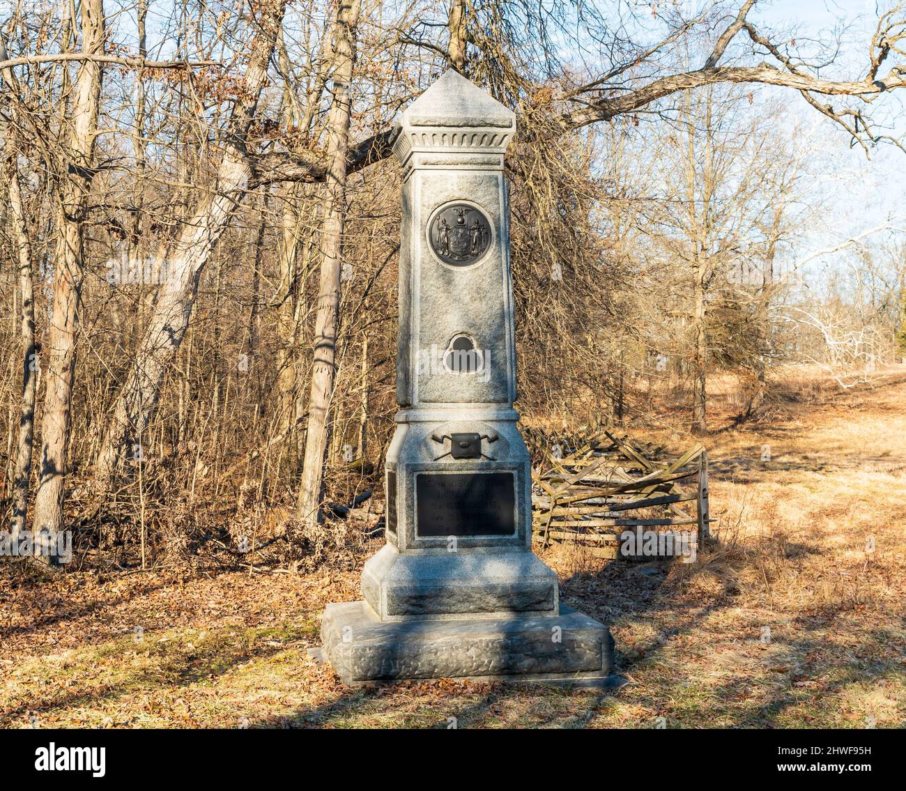 Le monument 57th du New York Volunteer Infantry Regiment, sur l'avenue Sickles, au parc militaire national de Gettysburg, à Gettysburg, Pennsylvanie, États-Unis Banque D'Images