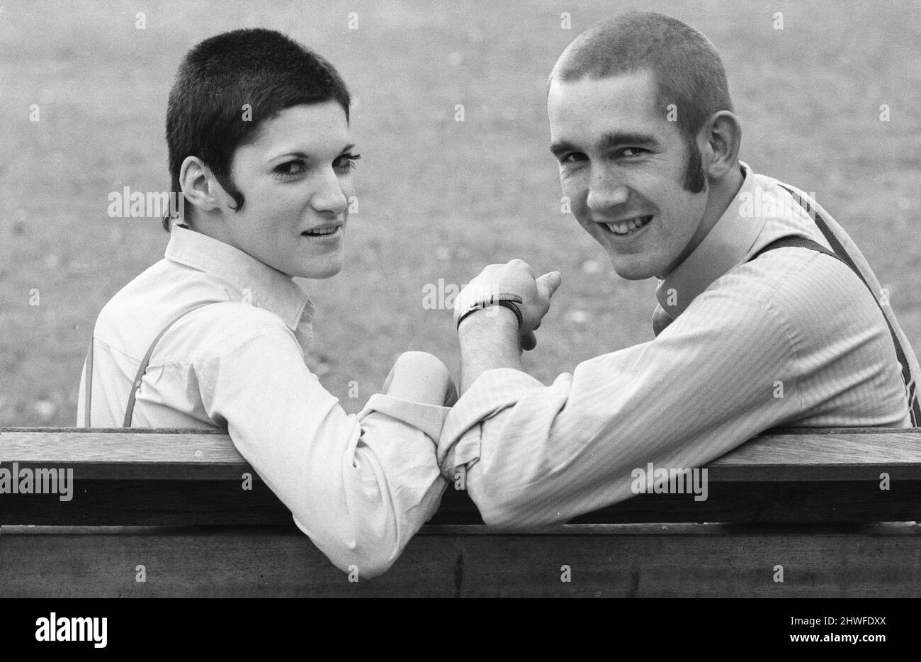 Couple de skinhead Glenda Peake et Tony Hughes. 7th octobre 1969. Banque D'Images