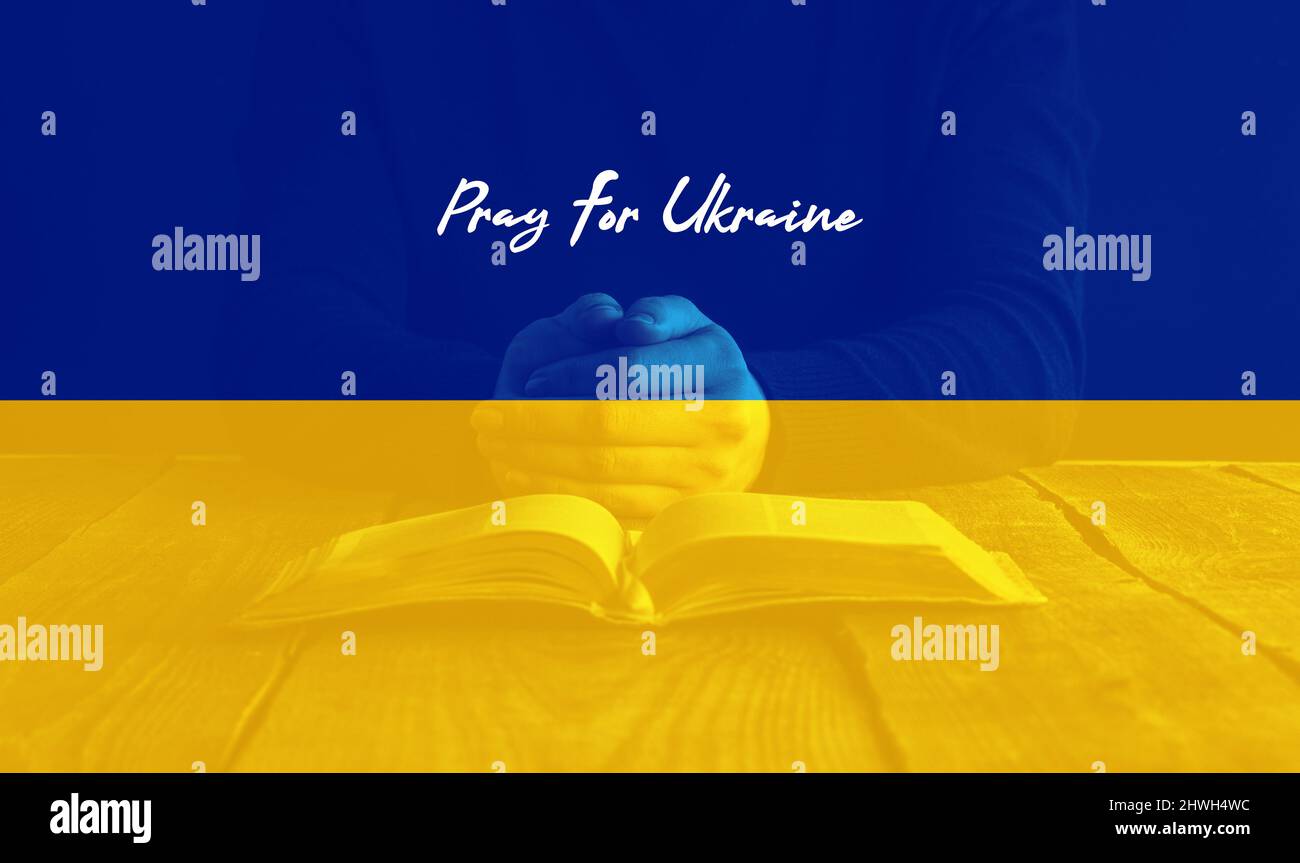 Priez pour l'Ukraine, drapeau de l'Ukraine. La Russie contre l'Ukraine stoppe la guerre, la Russie et l'Ukraine se battent Banque D'Images