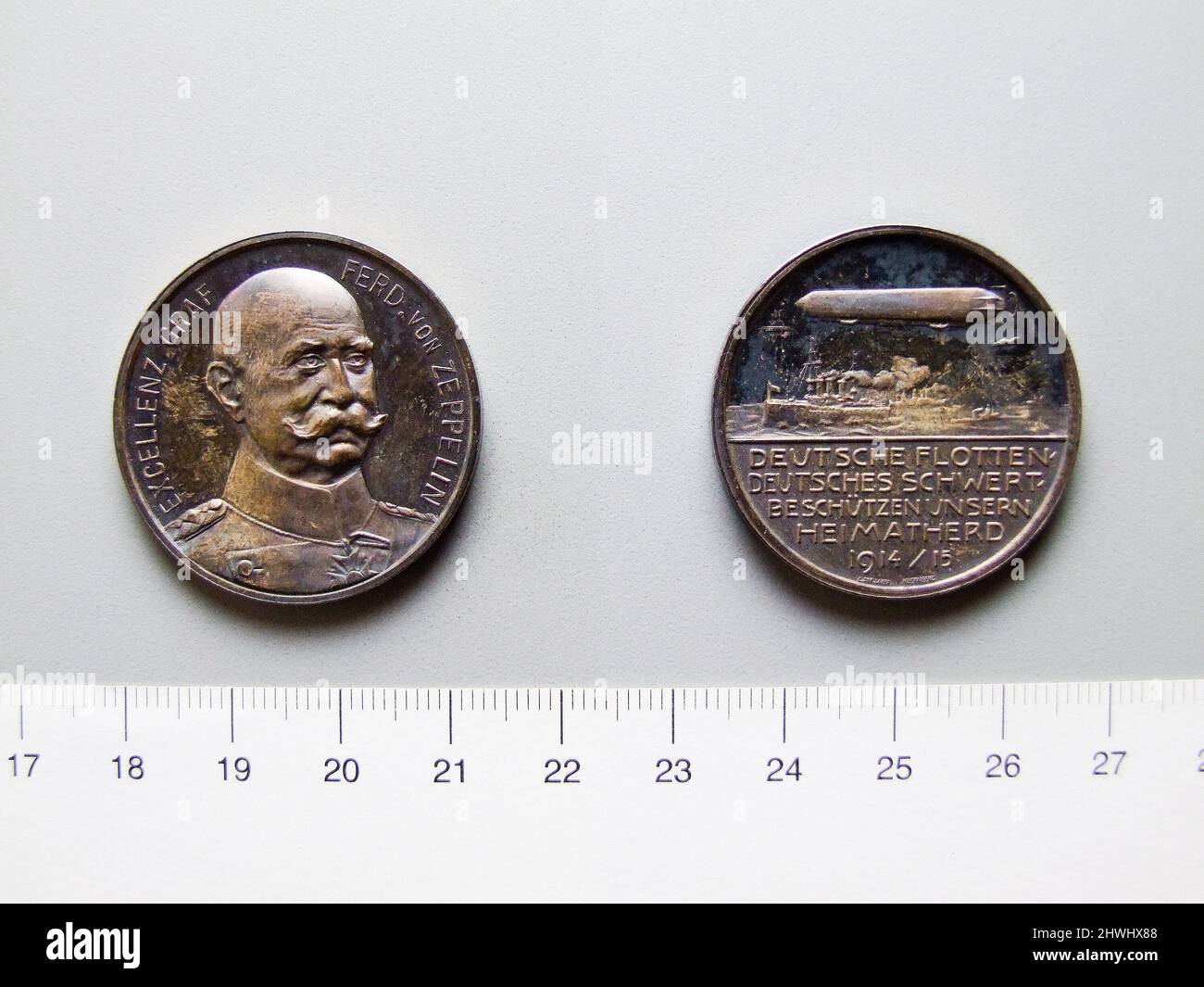 Médaille du pays Ferdinand von Zeppelin. Objet: Comte Ferdinand Adolf Heinrich August Graf von Zeppelin, allemand, 1838–1917Manufacturer: L Chr Lauer, allemand, fondé en 1729 Banque D'Images