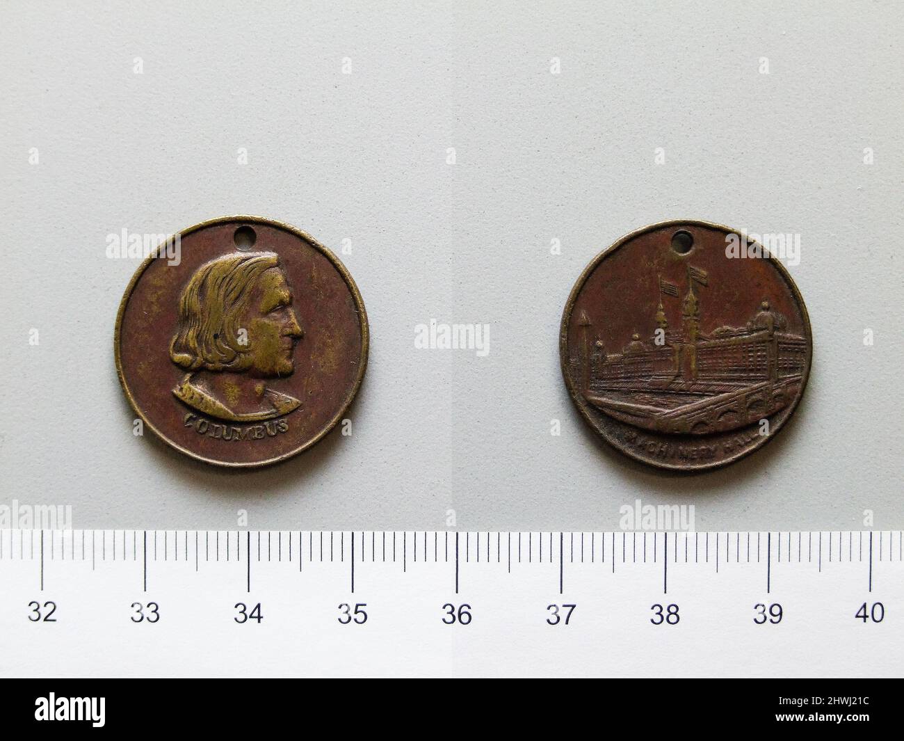 Médaille de Christophe Colomb et Machinery Hall de la Foire mondiale de Chicago. Sujet : Christopher Columbus, espagnol, 1451–1506 artiste : inconnu Banque D'Images