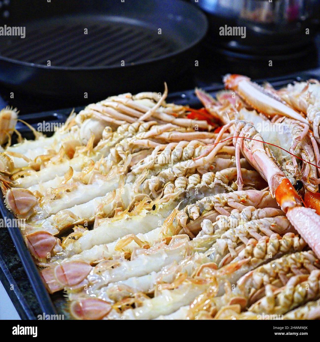 Langoustes de Norvège poêlées avec chimichurri de whisky Banque D'Images