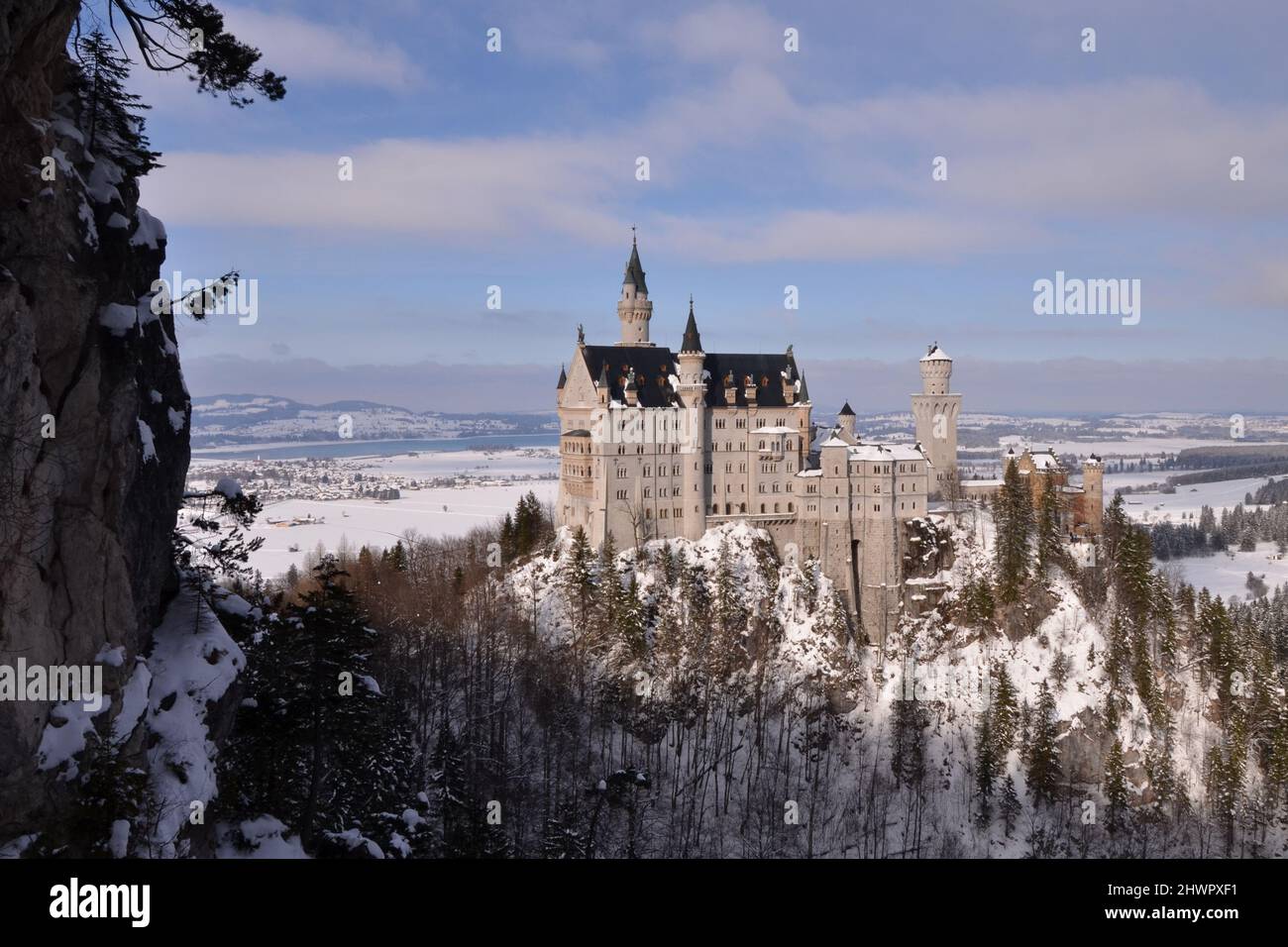 ALLEMAGNE, Bavière, Schwangau, Hohenschwangau, Neuschwanstein et les environs sous la neige Banque D'Images