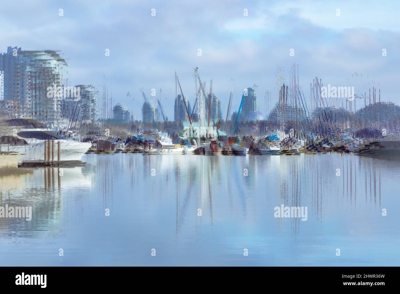 Paysage abstrait; bateaux, yachts et arrière-plan de bâtiments dans le port de False Creek, Vancouver Colombie-Britannique Canada, paysage marin. Banque D'Images