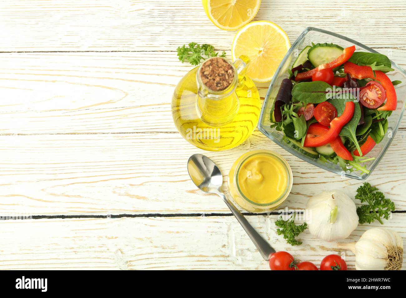 Concept de nourriture savoureuse avec sauce, espace pour le texte Banque D'Images