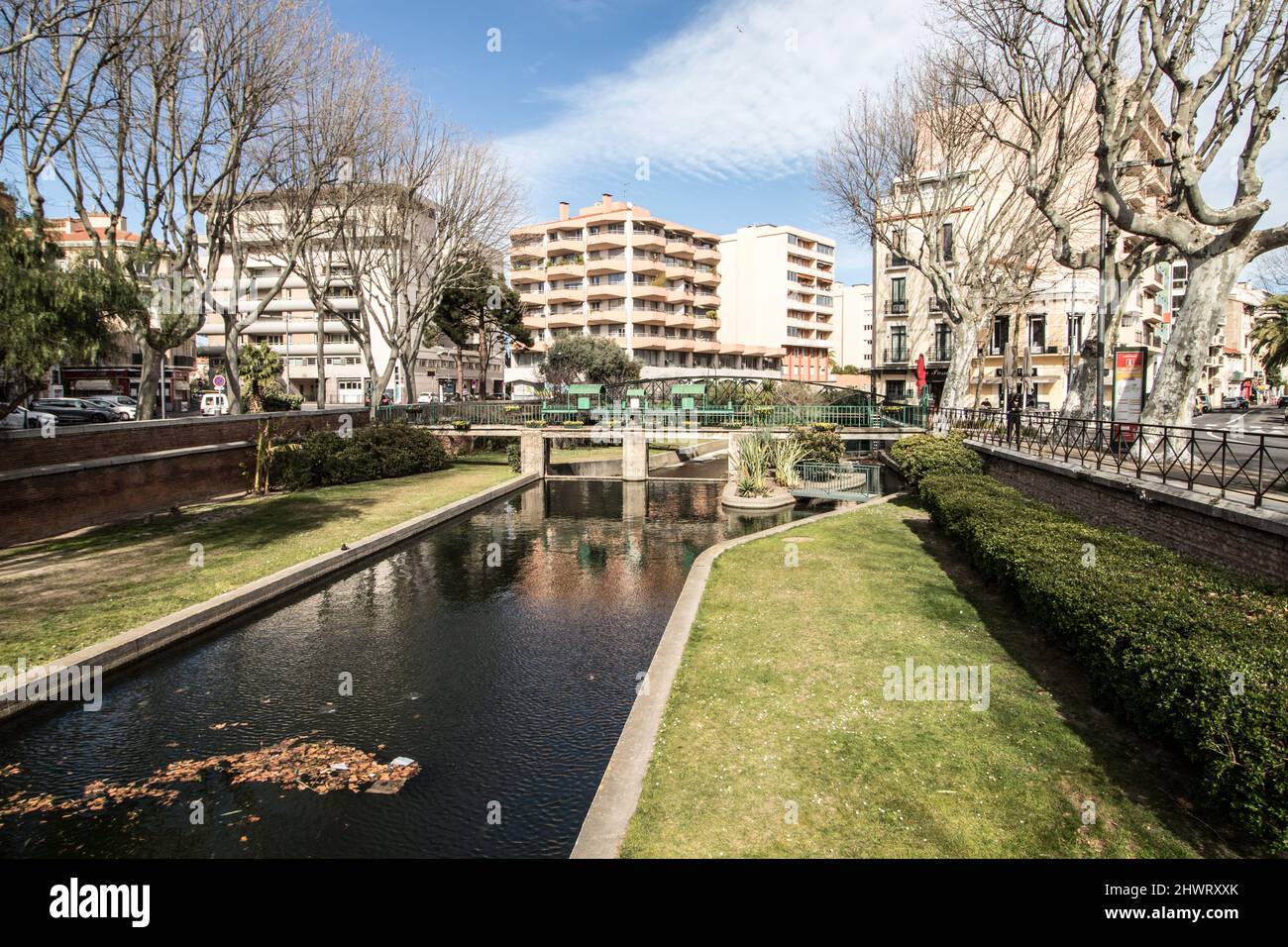 Les rives de la Bassa à Perpignan Banque D'Images