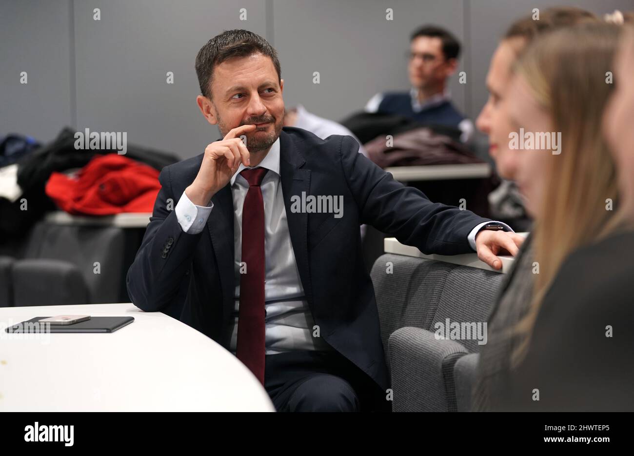 Premier ministre slovaque Eduard Heger lors d'une visite au campus de South Kensington de l'Imperial College de Londres. Date de la photo: Lundi 7 mars 2022. Banque D'Images