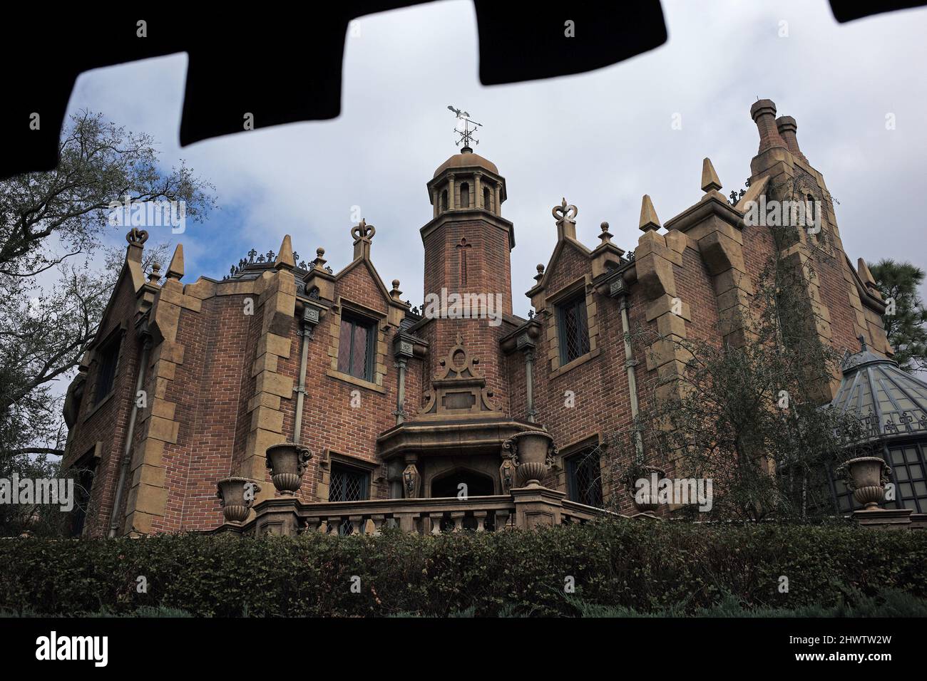 Attraction Haunted Mansion dans le parc Walt Disney World Magic Kingdom à Orlando, Floride, États-Unis Banque D'Images