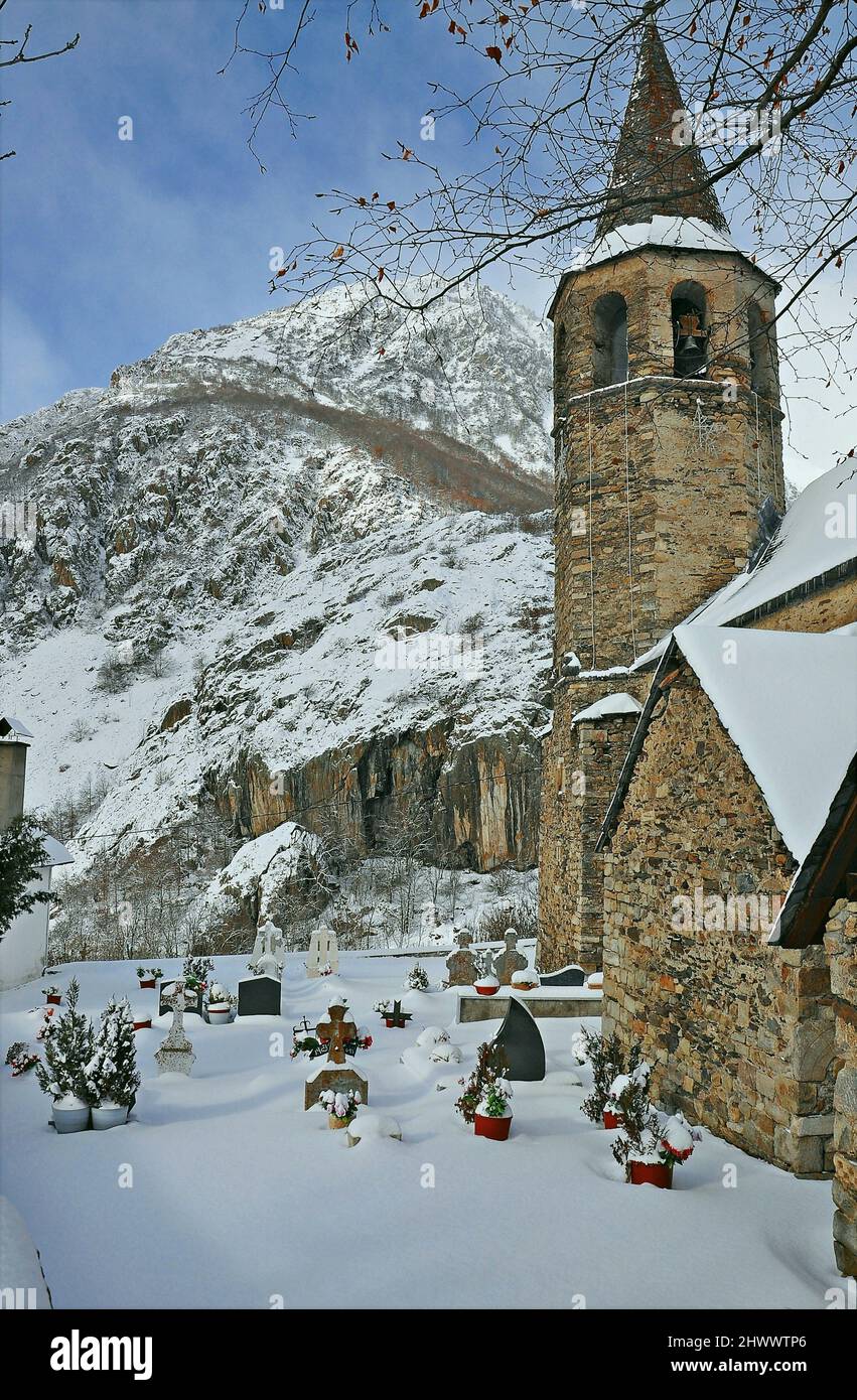 Église de Sant Felix à Bagergue des Pyrénées catalanes de la région de Valle de Aran province de Lérida, Catalogne, Espagne Banque D'Images