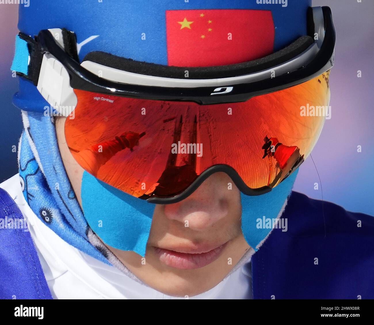 Zhangjiakou, province chinoise du Hebei. 8th mars 2022. Shan Yilin, de  Chine, participe à la séance de mi-distance des femmes de Para Biathlon des  Jeux paralympiques d'hiver de 2022 à Beijing au