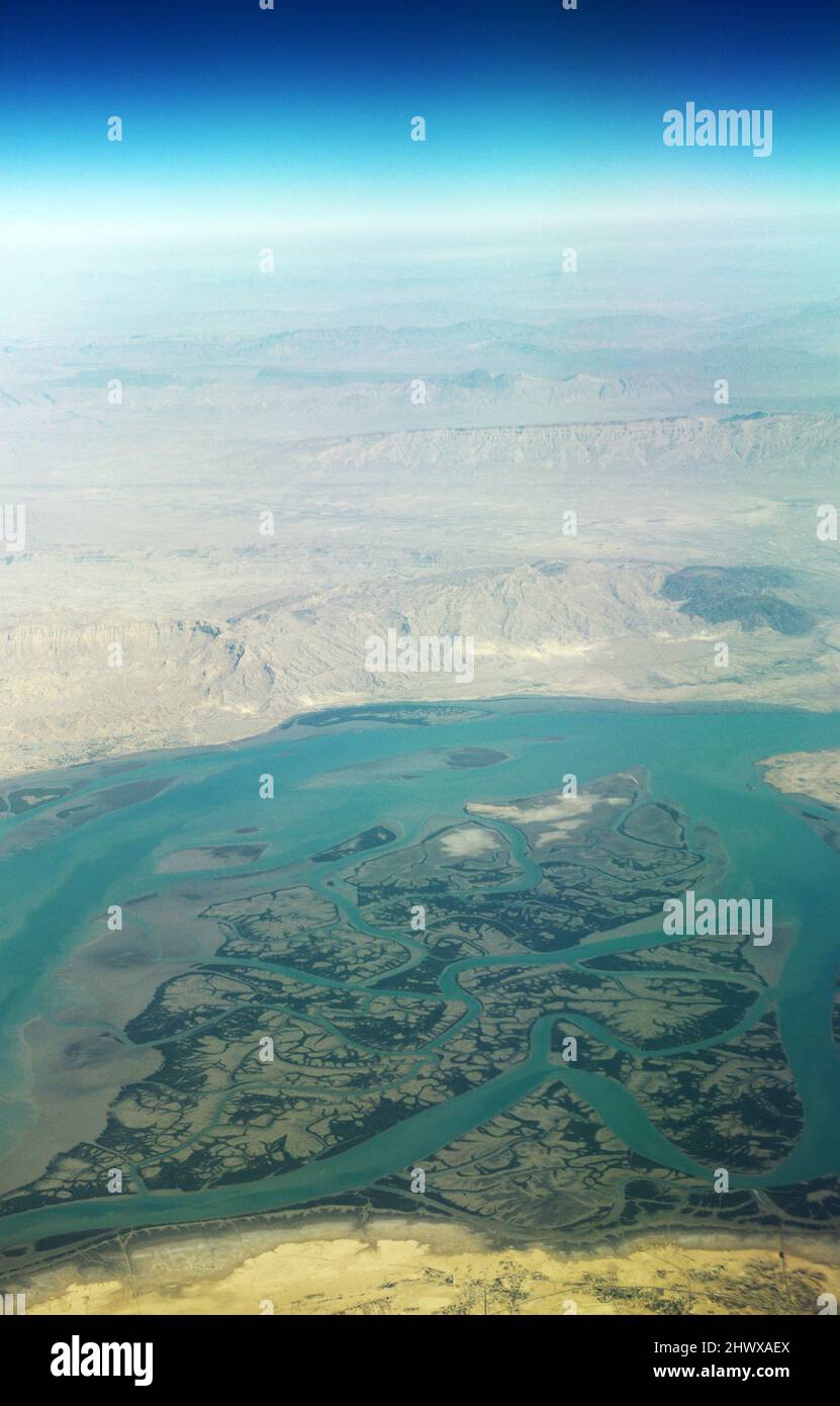 Vue aérienne de la zone protégée de la forêt de Hara à Qeshm, Iran. Banque D'Images