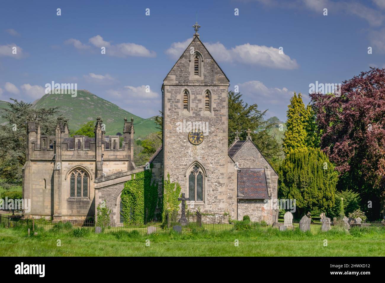 Ancienne église en Ilam, Peak District, Royaume-Uni Banque D'Images