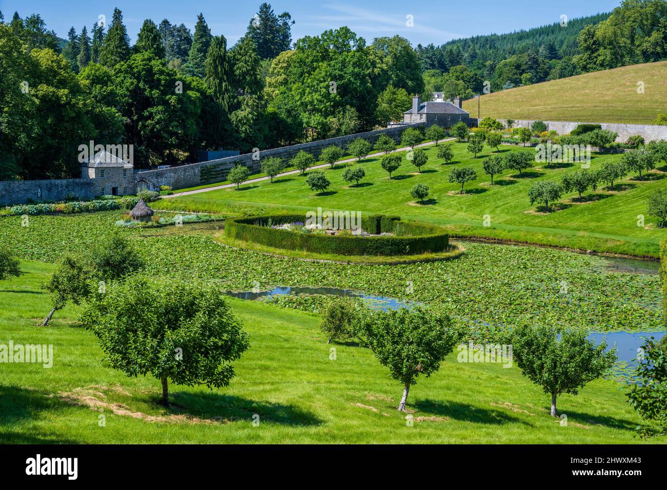 Blair castle gardens Banque de photographies et d’images à haute résolution Alamy