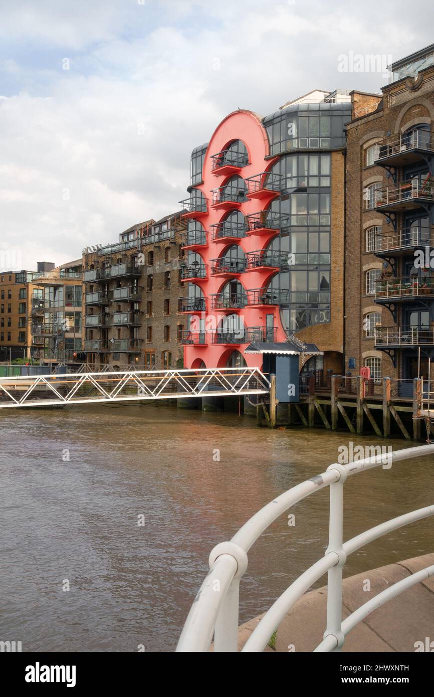 Londres, Angleterre, Royaume-Uni - China Wharf logement sur la Tamise par CZWG Banque D'Images