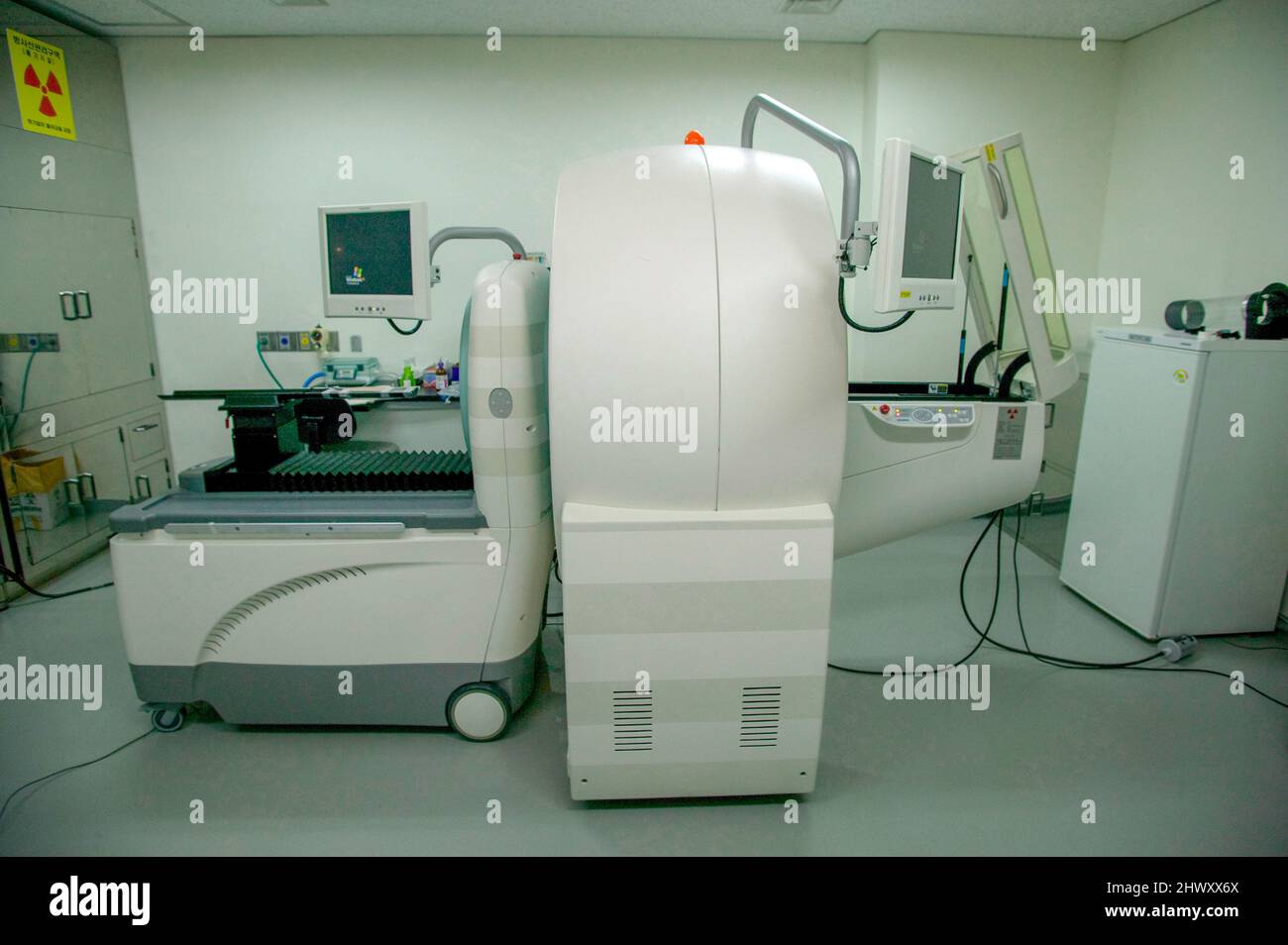L'entrée d'une salle de recherche en imagerie médicale au Samsung Medical Center, Séoul. La machine micro PET est utilisée pour scanner des souris pour faciliter la recherche Banque D'Images