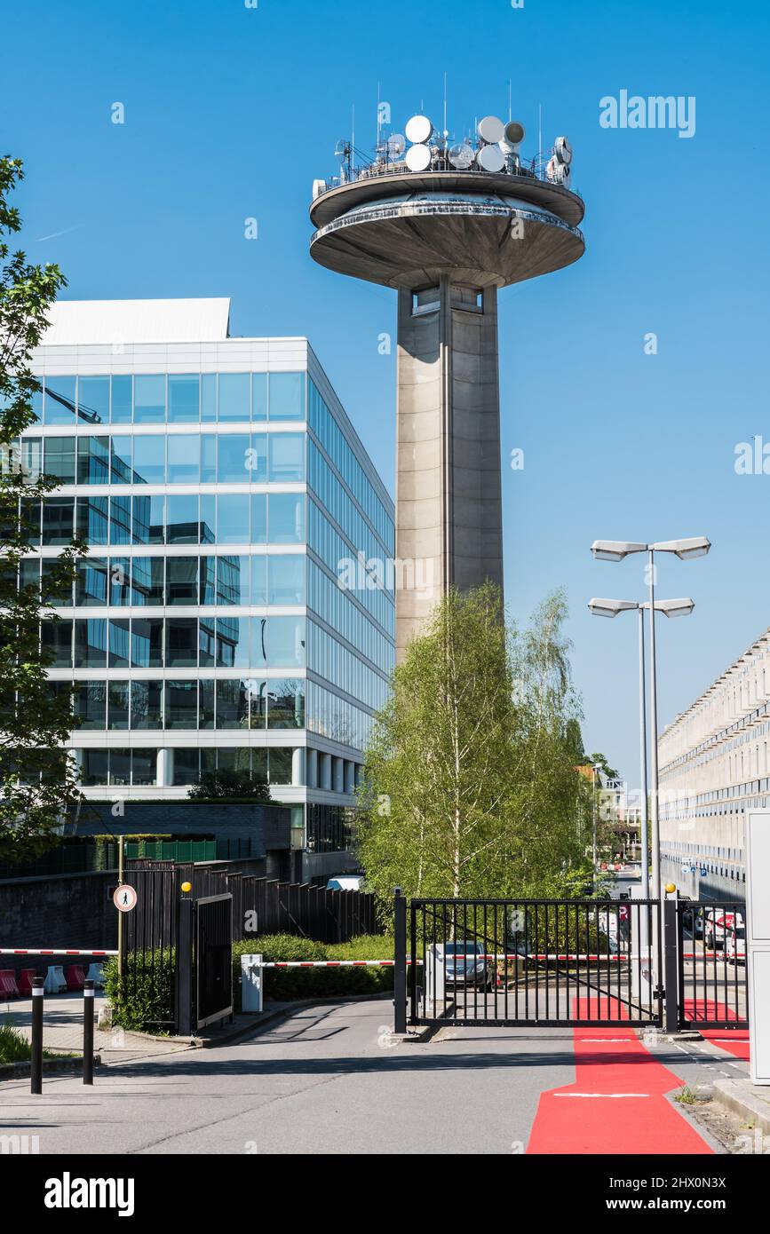 Schaerbeek, Bruxelles-capitale, Belgique, 04 20 2019 - Tour Satelite de la  société nationale de radiodiffusion Photo Stock - Alamy