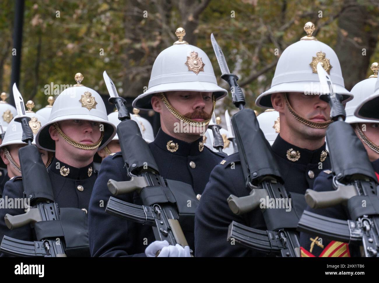 Gros plan des Royal Marines marchant dans le Lord Mayor’s Show 2021, Victoria Embankment, Londres, Angleterre, Royaume-Uni. Banque D'Images