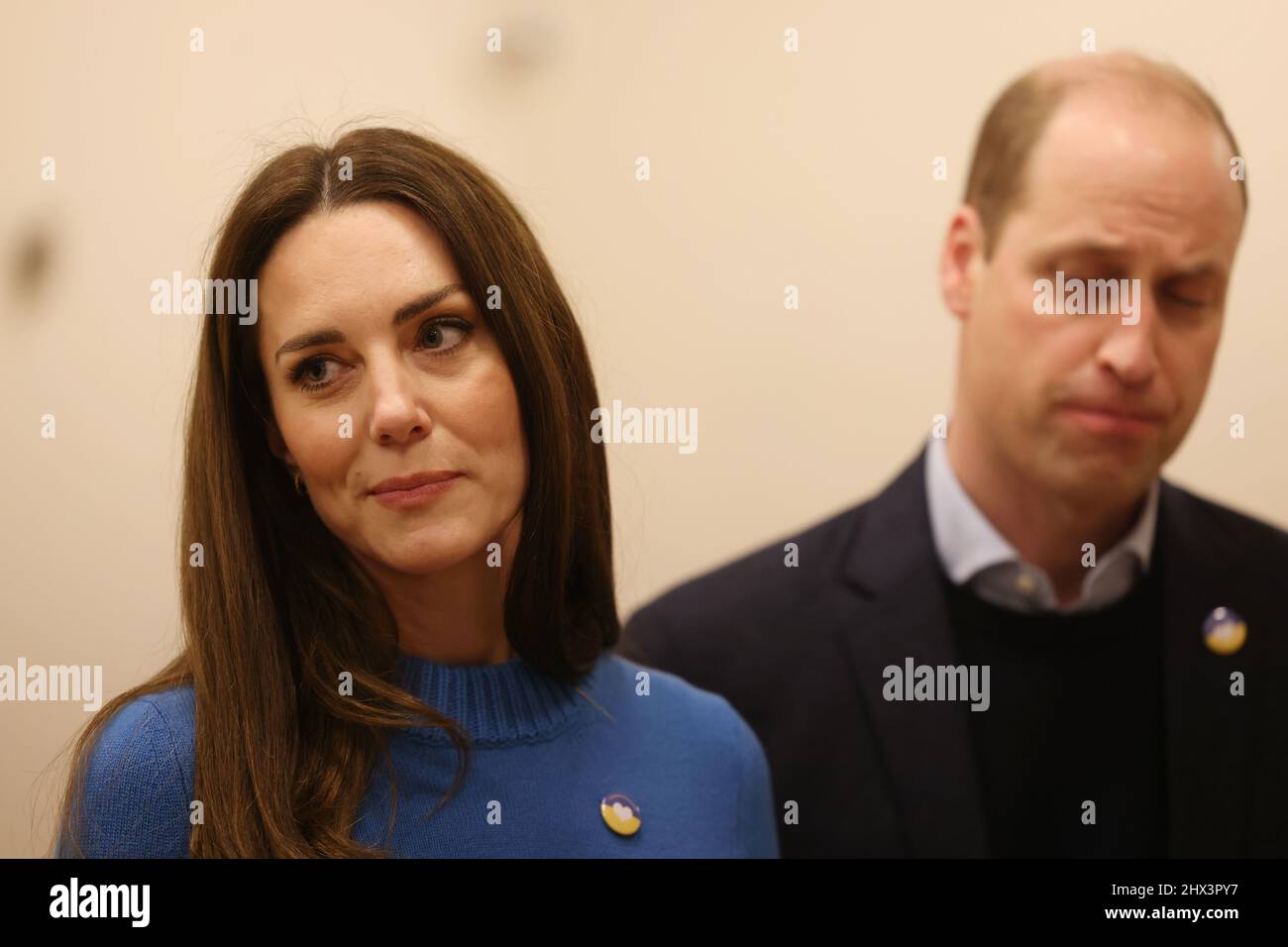 Le duc et la duchesse de Cambridge lors d'une visite au Centre culturel ukrainien de Londres, où ils rencontrent des membres de la communauté ukrainienne et des volontaires pour en apprendre davantage sur les efforts déployés pour soutenir les Ukrainiens au Royaume-Uni et dans toute l'Europe. Date de la photo: Mercredi 9 mars 2022. Banque D'Images