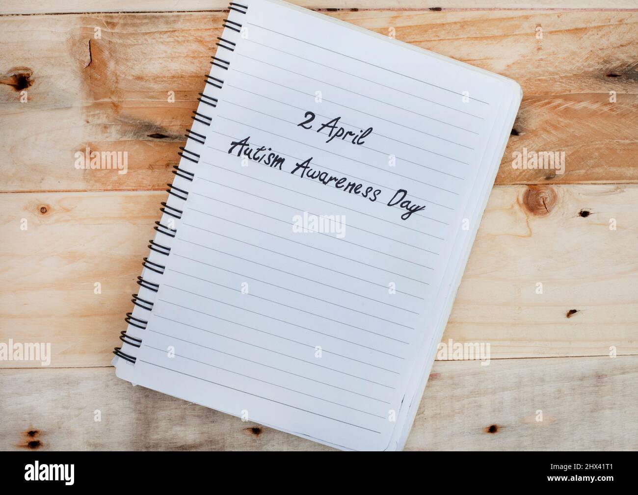 Journée de sensibilisation à l'autisme 2 avril, manuscrit sur ordinateur portable Banque D'Images