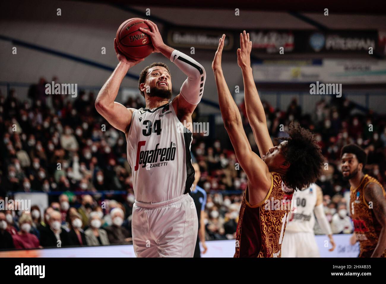 Venise, Italie. 09th mars 2022. Kyle Weems (Segafredo Virtus Bologna) pendant Umana Reyer Venezia vs Virtus Segafredo Bologna, Basketball Championnat Eurocup à Venise, Italie, marzo 09 2022 crédit: Independent photo Agency/Alay Live News Banque D'Images