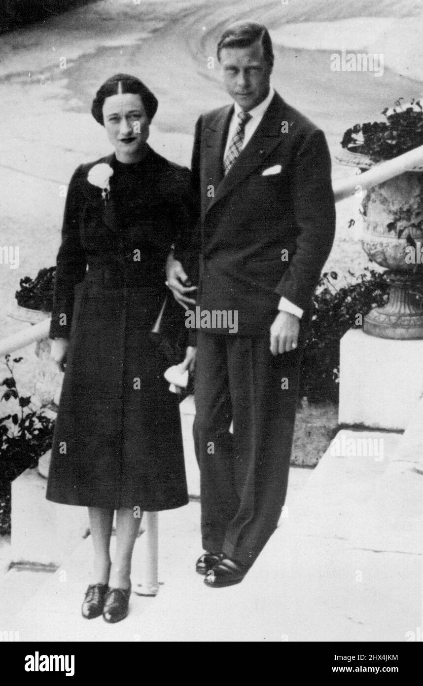 Duc et duchesse de Windsor dans le sud de la France le duc et la duchesse de Windsor photographe dans les jardins du Grand Hôtel du Cap d'Autibes, où ils sont en vacances avant de retourner chez eux près de Paris. 04 avril 1938. (Photo de Keystone) Banque D'Images