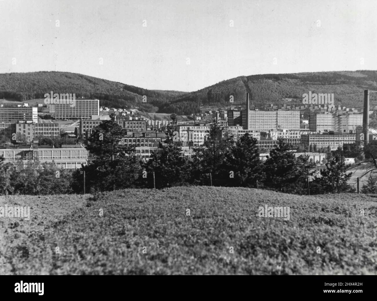 Usines Bata - vue générale. La fabrique de bottes de Zlin, en Tchécoslovaquie, autour de laquelle Bata construit une ville de 50 000 personnes. 12 octobre 1937. Banque D'Images