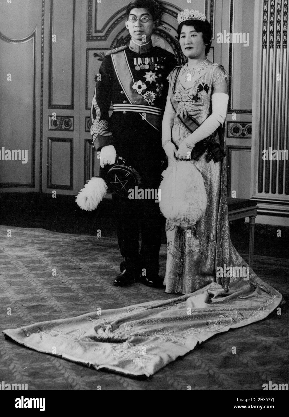 Prince et Princesse Chichibu comme ils apparaîtront à la cérémonie de couronnement -- Prince et Princesse Chichibu, qui représentent l'empereur du Japon au Coronation, photographiés à leur hôtel de Londres comme ils apparaîtront à la cérémonie de l'abbaye de Westminster. 10 mai 1937. Banque D'Images