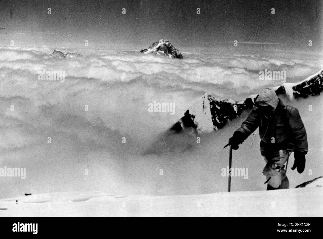 Expédition de l'Everest suisse - approche de la S.E. Crête de l'Everest. 5 août 1952. Banque D'Images