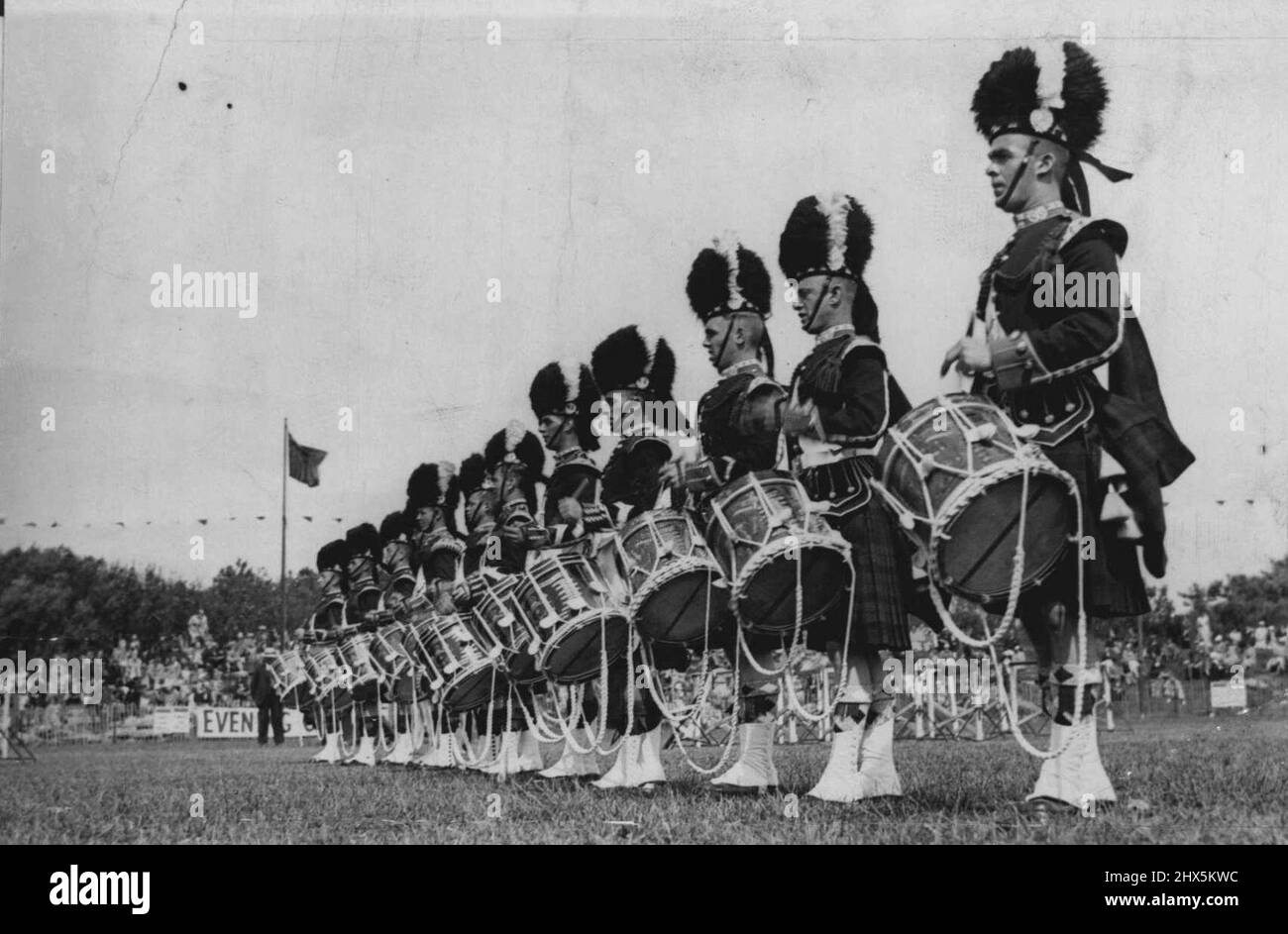 Une parade des Highlands à Blackpool -- Drummers qui ont participé à la parade des groupes massés de la brigade des Highlands. Un rassemblement des hauts plateaux a eu lieu hier au parc Stanley, Black-pool, dans le cadre des célébrations du Jubilé de diamant de Black-pool. 09 juin 1936. (Photo de Keystone). Banque D'Images