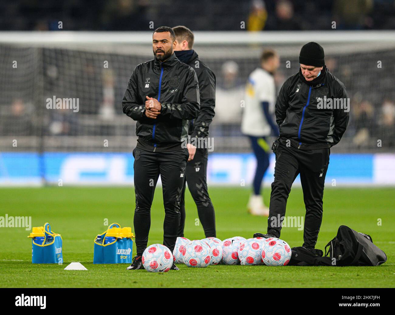 07 mars 2022 - Tottenham Hotspur v Everton - Premier League - Tottenham Hotspur Stadium Ashley Cole, première équipe d'entraînement d'Everton, avant le Premier Leag Banque D'Images