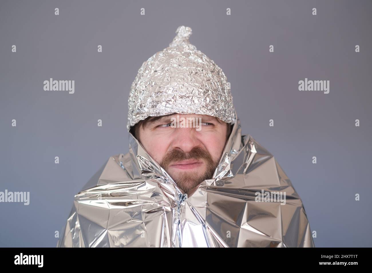 Théorie du chapeau en papier d'aluminium Banque de photographies et  d'images à haute résolution - Alamy